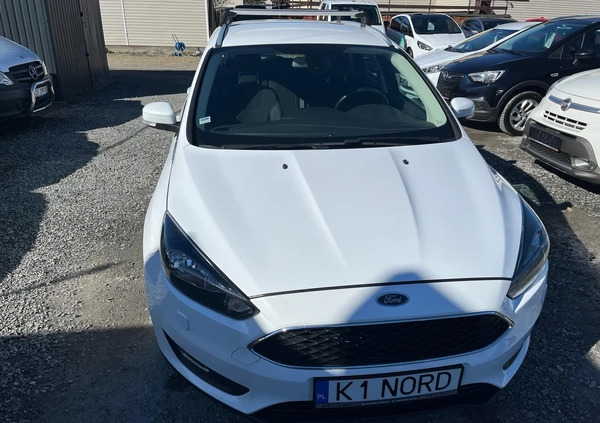 Ford Focus cena 36700 przebieg: 123930, rok produkcji 2015 z Połaniec małe 254